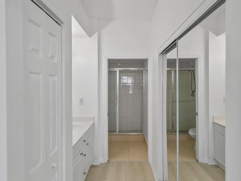27 Royal Palm Way #503 — Photo 19