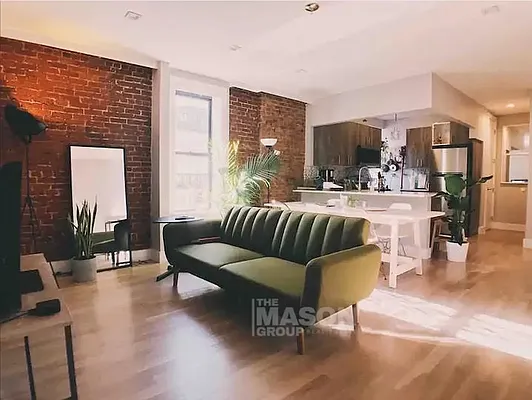 Rented by Mason Group LLC | media 2