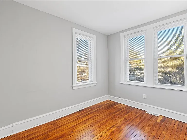 1602 Pershing St #1 — Photo 20