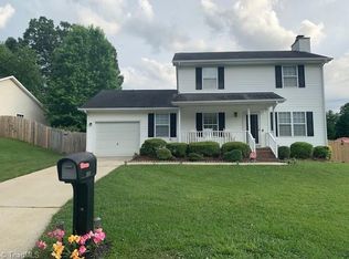 2617 Kilbourne Dr, Greensboro, NC 27407