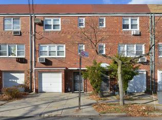 70-38 153rd St, Flushing, NY 11367