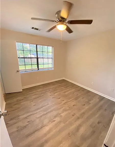149 Becky St — Photo 10
