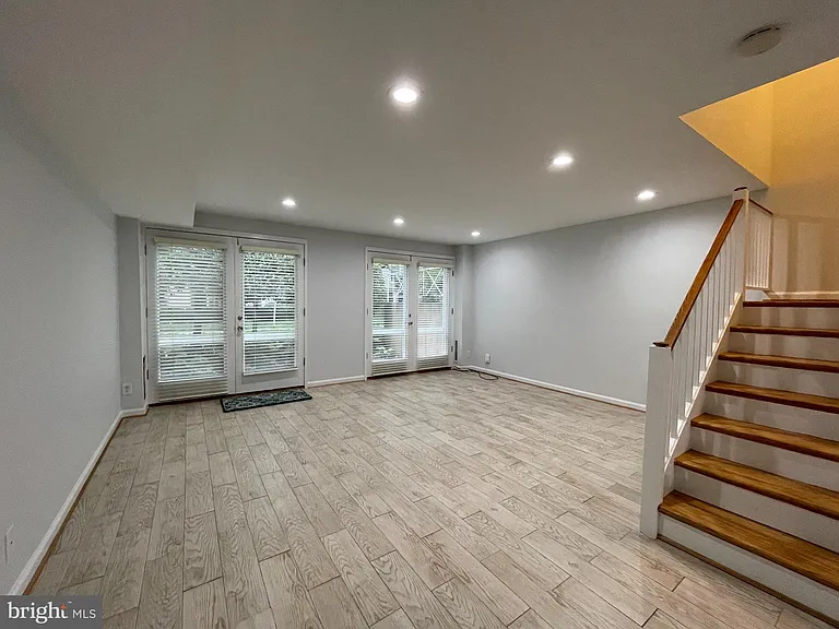 61 G St SW #B — Photo 6