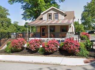 17 N Poplar St, Macungie, PA 18062
