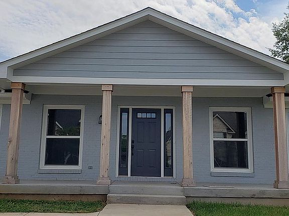 2nd image of 410 Tamarac Dr