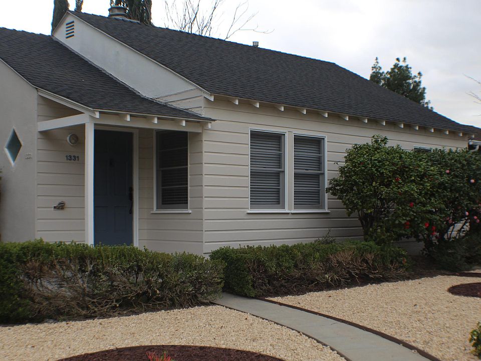 1st image of 1331 N Catalina St