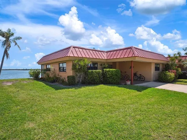 3859 Catalina Dr, Bradenton, FL 34210