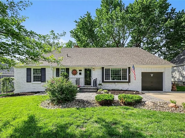 7207 W 71st Ter, Overland Park, KS 66204