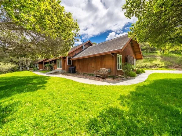 17958 Berta Canyon Rd, Salinas, CA 93907