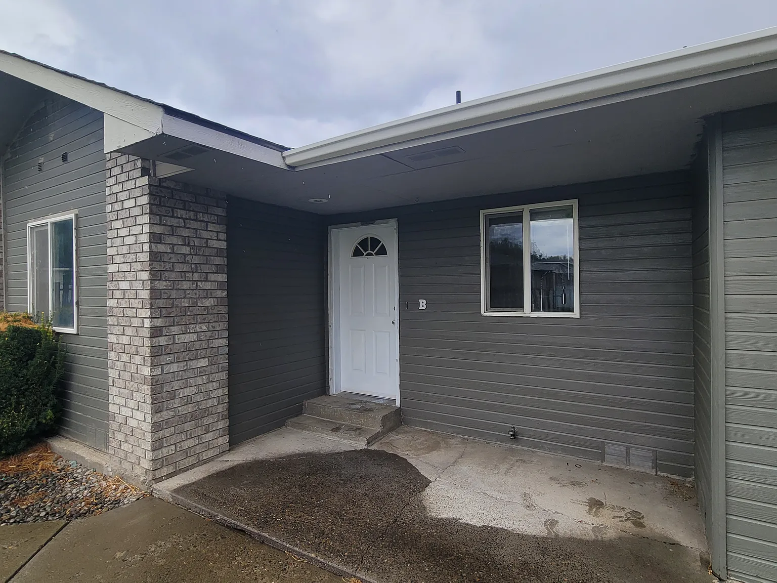 3 bed, 1150 sqft, $1,850 — Photo 2