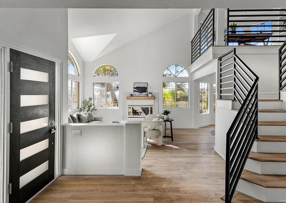 1st image of 1703 Vista Del Mar