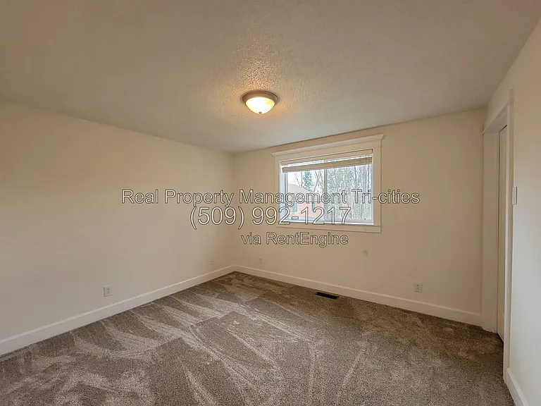 249 Rachel Rd — Photo 12