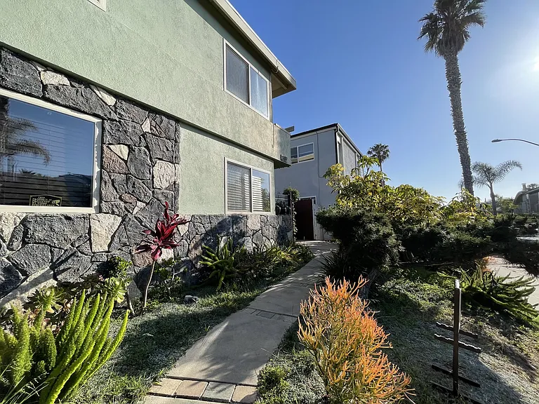 349 Playa Del Sur St — Photo 23