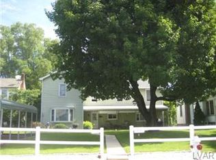 209-213 Cherry St, Slatington, PA 18080