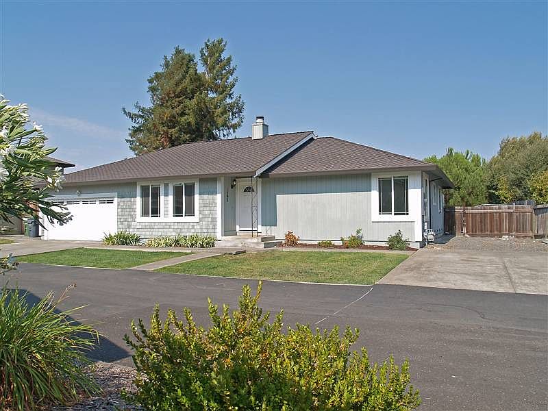 1st image of 1593 Rainier Ave