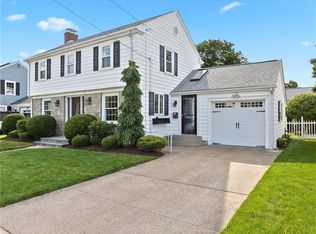 34 Tryon Ave, Rumford, RI 02916