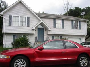 34 Gaines Dr, Hartford, CT 06120