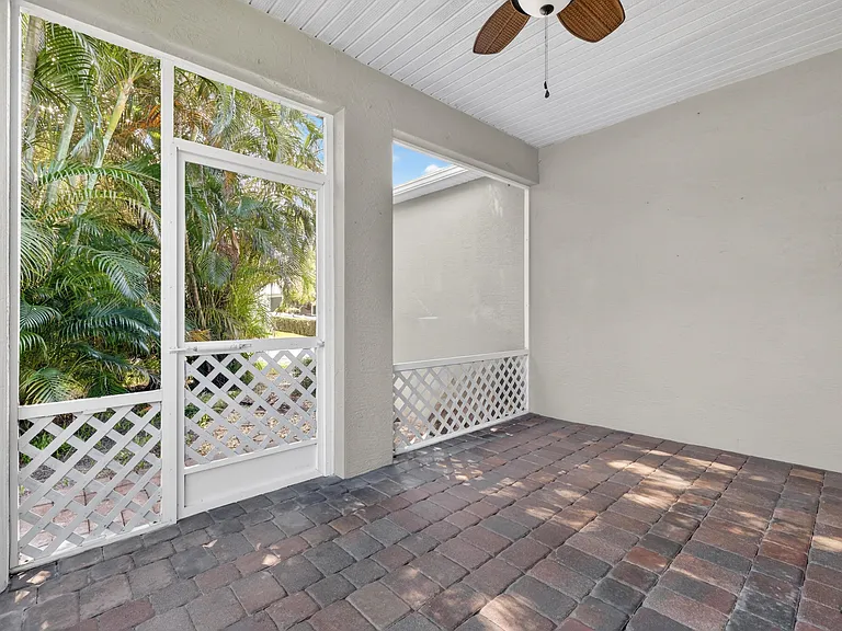 7865 15th Ln — Photo 32