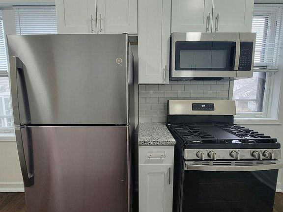 3rd image of 2016 W Estes Ave #1WW