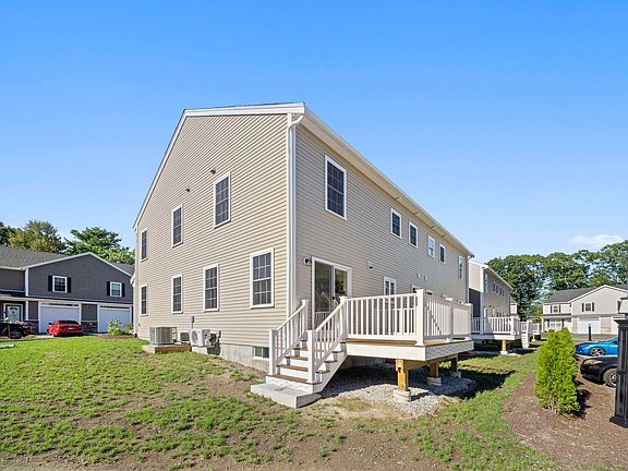 2nd image of 18 Toscano Way #B