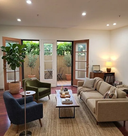 235 S Gale Dr #101 — Photo 3