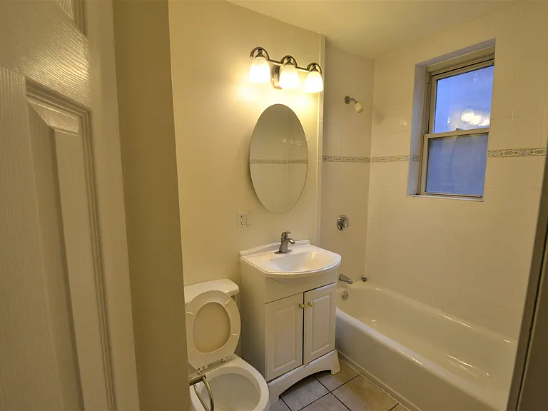 58 Westland Ave #25 — Photo 2