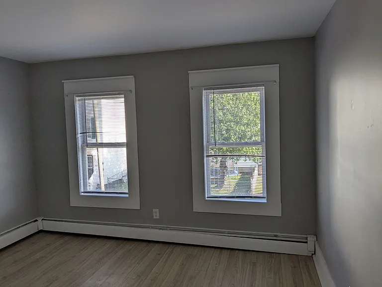 180 Cedar St #2 — Photo 14