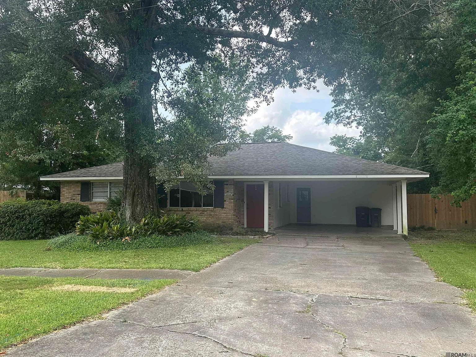 3 bed, 1500 sqft, $1,999 — Photo 1
