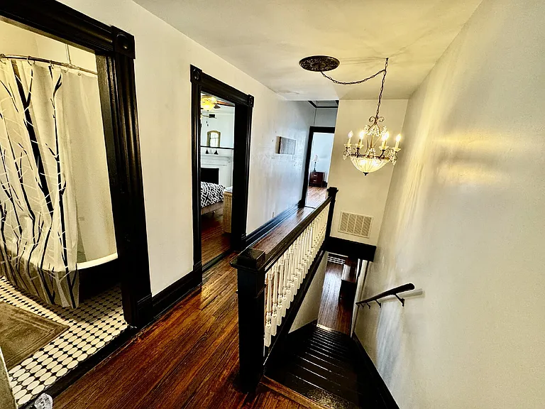 1316 Harrison St — Photo 18