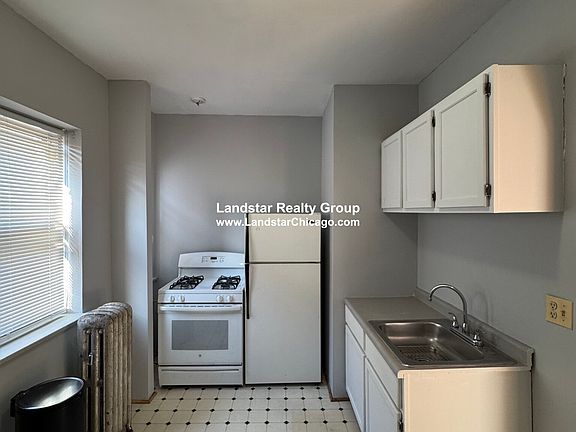 4th image of 1212 W Thorndale Ave APT 2