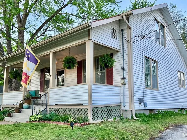 672 N 4th St, Ste Genevieve, MO 63670