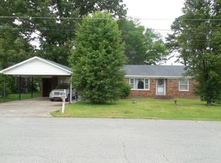 223 Mebanewood Dr, Huntingdon, TN 38344