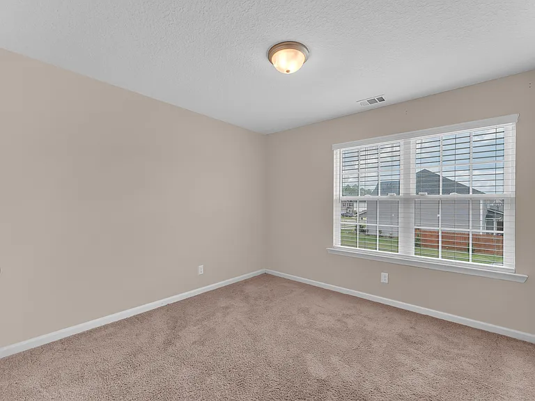 139 W West Winn Ave — Photo 25