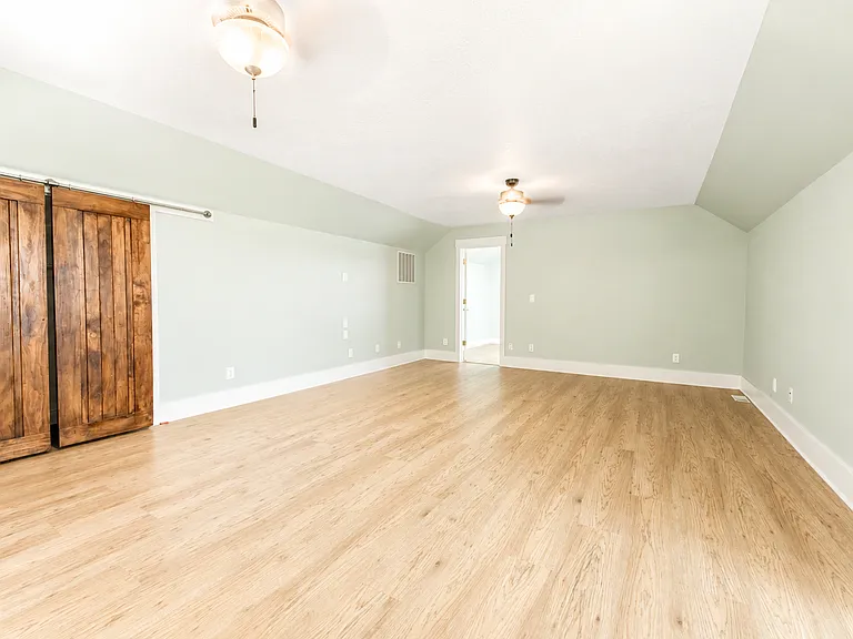 18165 N Midland Blvd — Photo 14