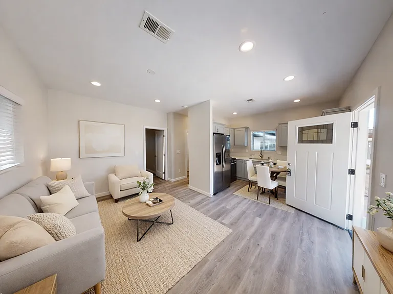 5239 Tipton St — Photo 4