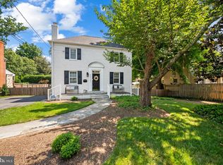 5613 Bradley Blvd, Bethesda, MD 20814