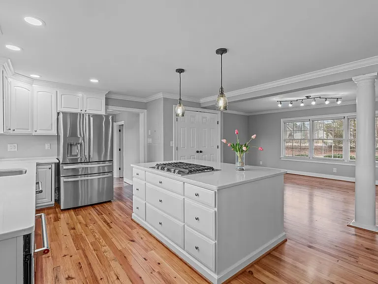 1508 Braden Overlook Ct — Photo 9