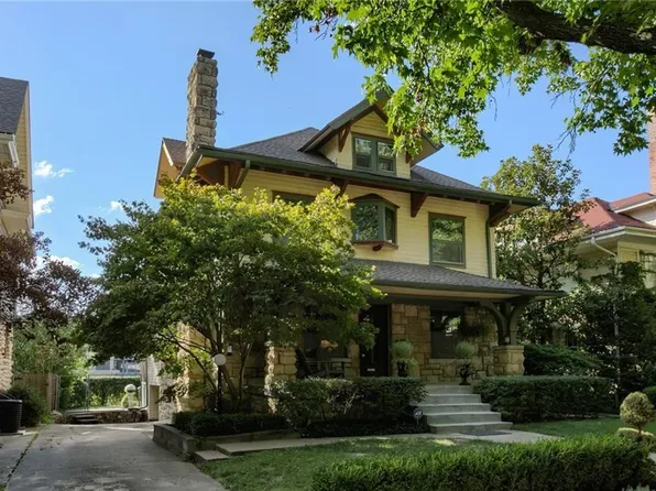 3520 Locust St, Kansas City, MO 64109