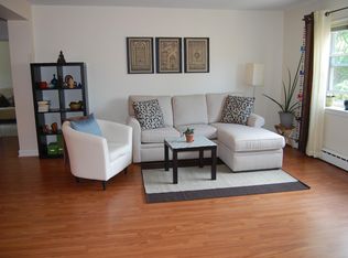 2313 Central St, Evanston, IL 60201