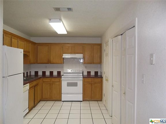 5th image of 3900 Hitchrock Dr