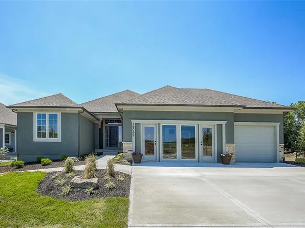 13729 Quigley St, Overland Park, KS 66221