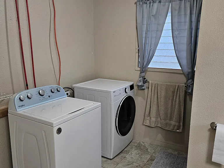 209 Koili Ln — Photo 3