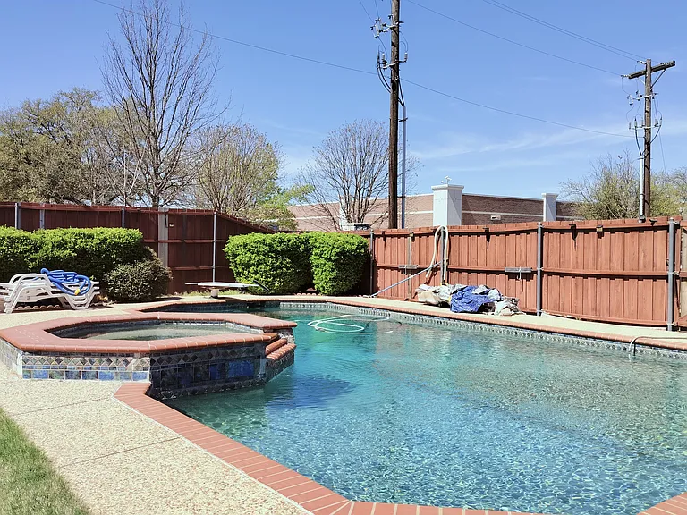8001 Case Dr — Photo 9
