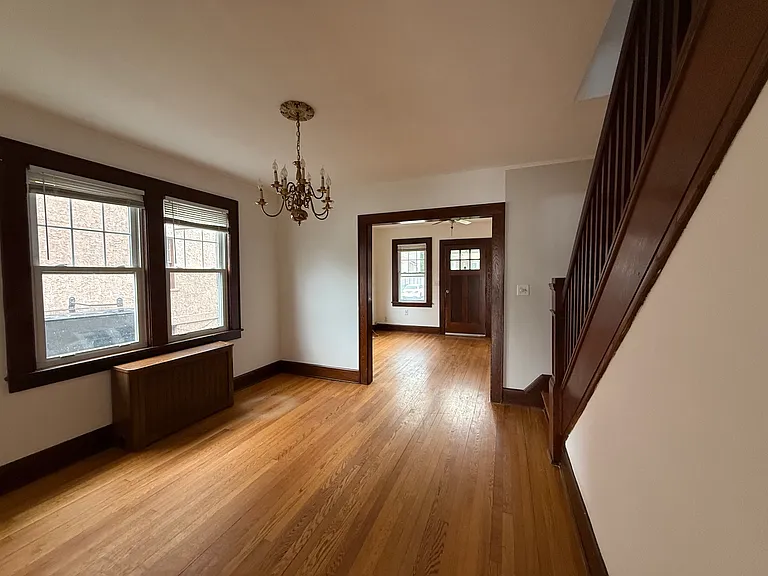 116 Greene Pl — Photo 5