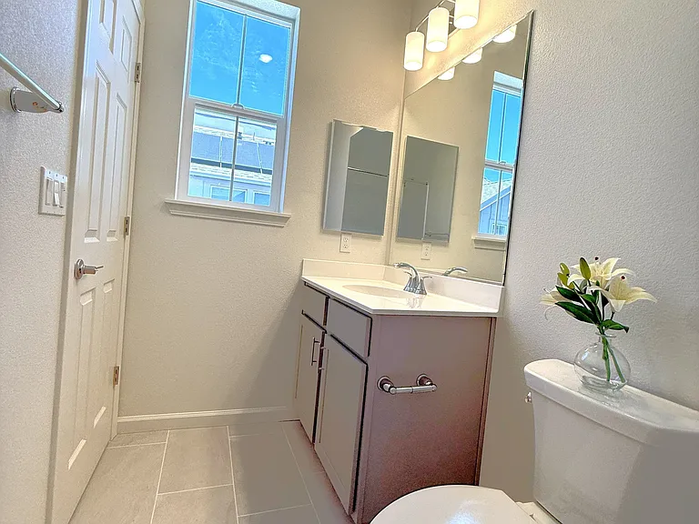 3810 Norbridge Ave — Photo 26