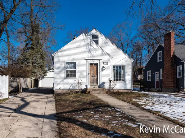 1011 Griswold St SE, Grand Rapids, MI 49507