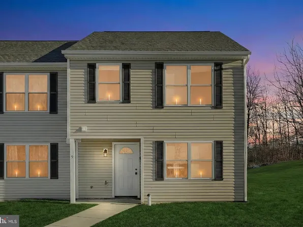 1885 Stoverstown Rd Unit 9, Spring Grove, PA 17362