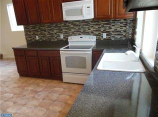 8 W 3rd St, Marcus Hook, PA 19061