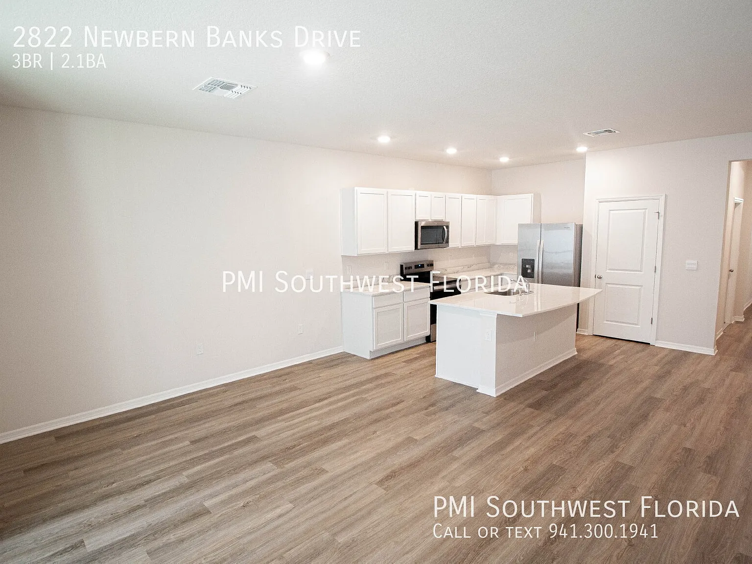 3BR/2BA Home Offering Space, Privacy & Convenience Pets Welcome! — Photo 2