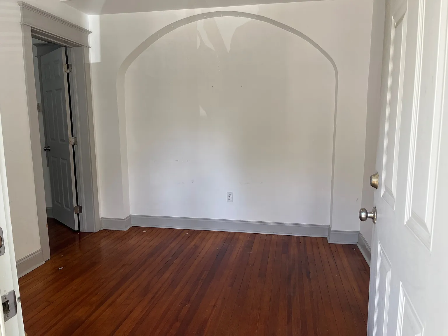 1 bed, 600 sqft, $1,200 — Photo 2